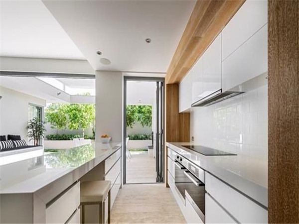 老房改造怎么装修出一个美观大气的厨房?