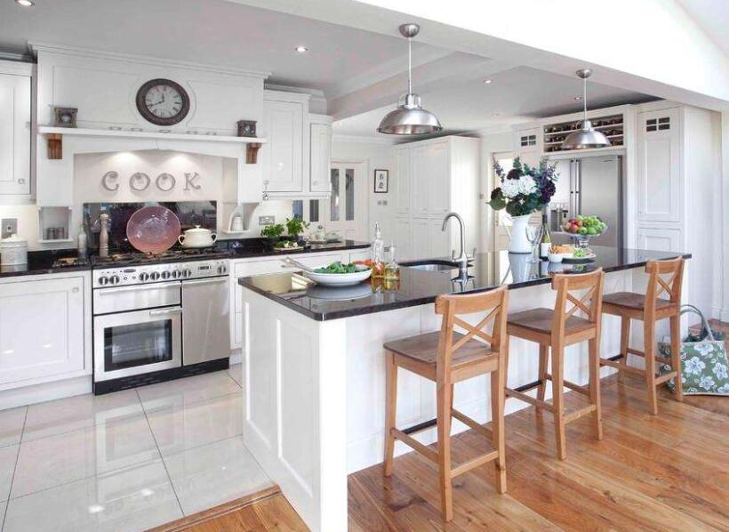 旧房翻新做开放式厨房好吗