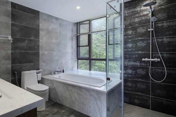 老屋装修卫生间翻新要如何挑选瓷砖