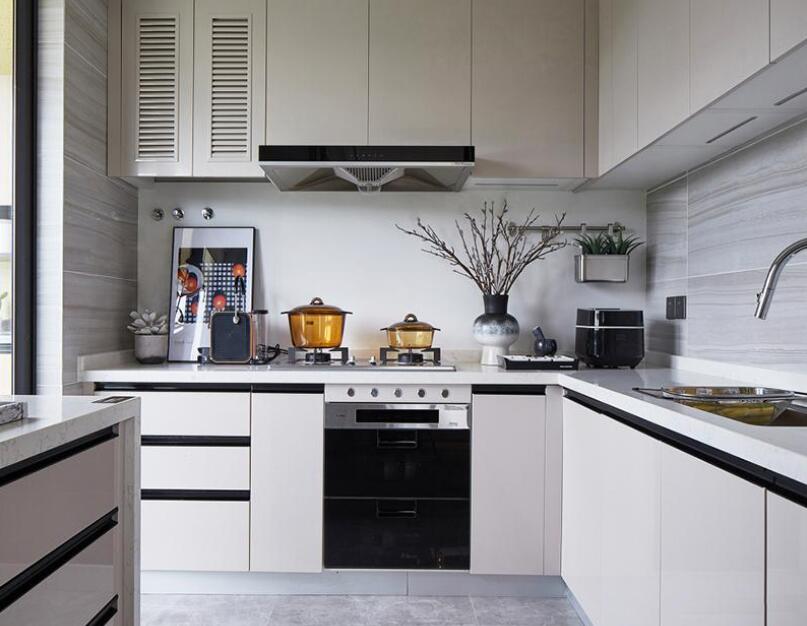 旧房翻新时厨房橱柜的台面选什么材质比较好？