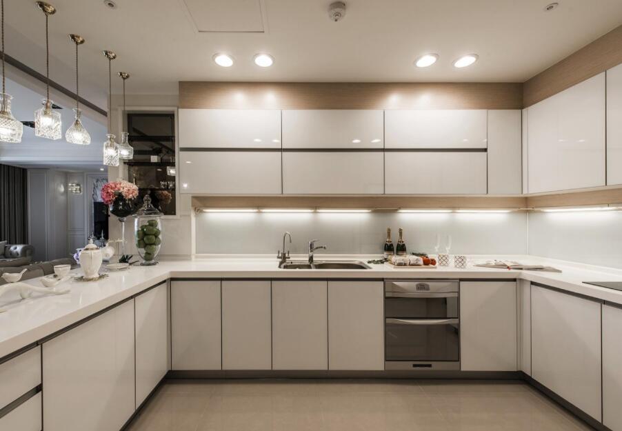 老屋装修怎么样改造铺设厨房新旧管道