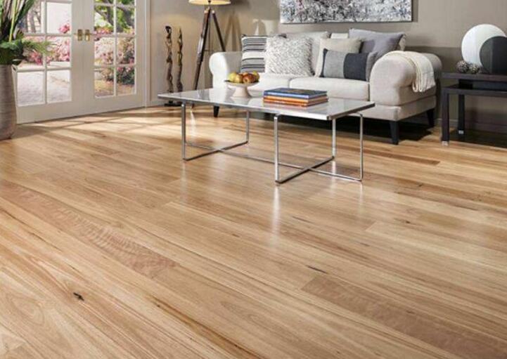 二手房装修时铺设木地板要怎么铺比较好