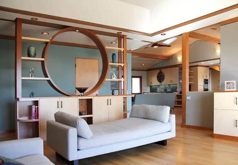 旧房改造时怎么做客厅的隔断比较好？